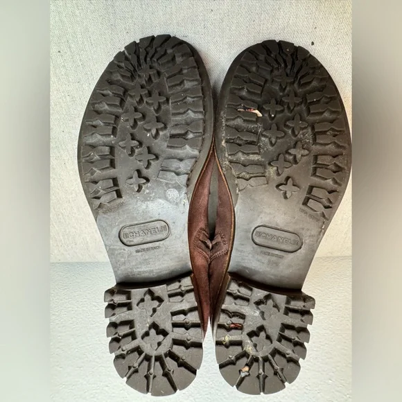 Chanel Winter Fleece and Suede Lace-up Boots - Picture 9 of 9